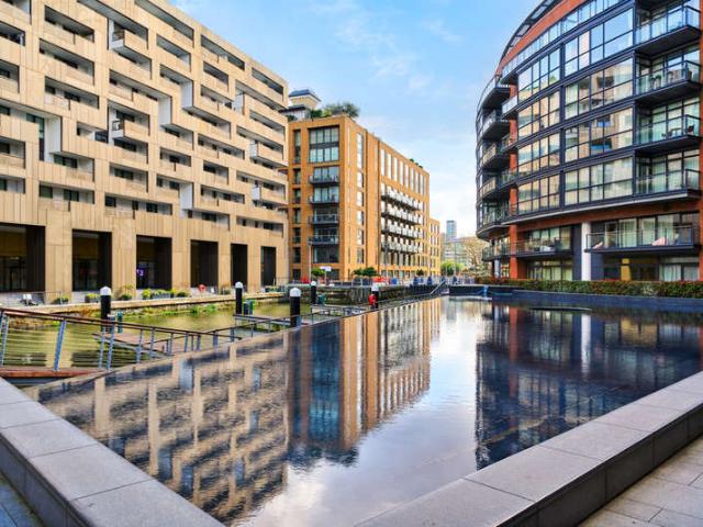 Flat for sale in Pimlico, Greater London