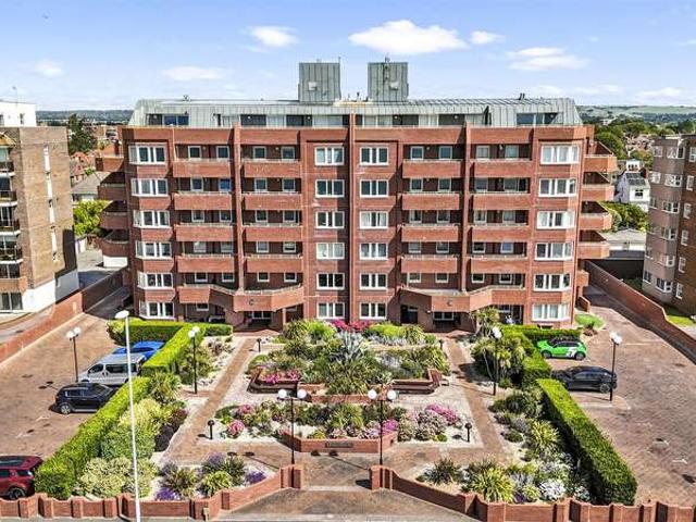 Flat for sale in West Worthing, Worthing