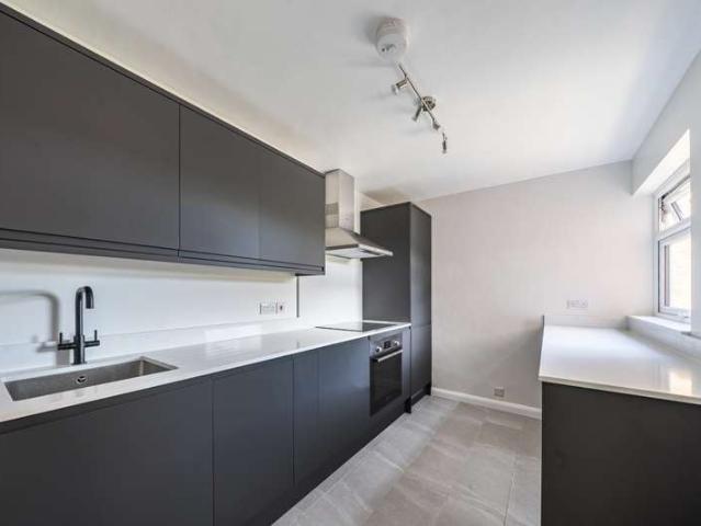 Flat for rent in London Borough of Bromley, Greater London