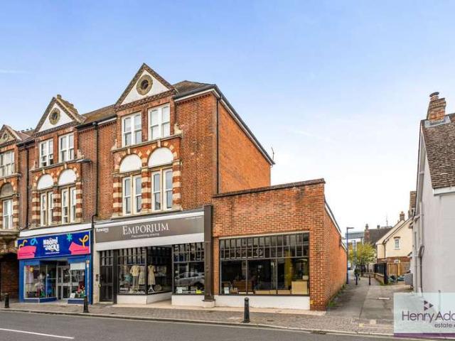 Flat for sale in Causeway, East Hampshire