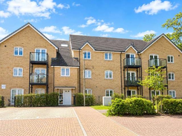 Flat for sale in Winnersh
