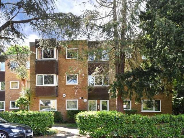 Flat for sale in Chislehurst, Greater London
