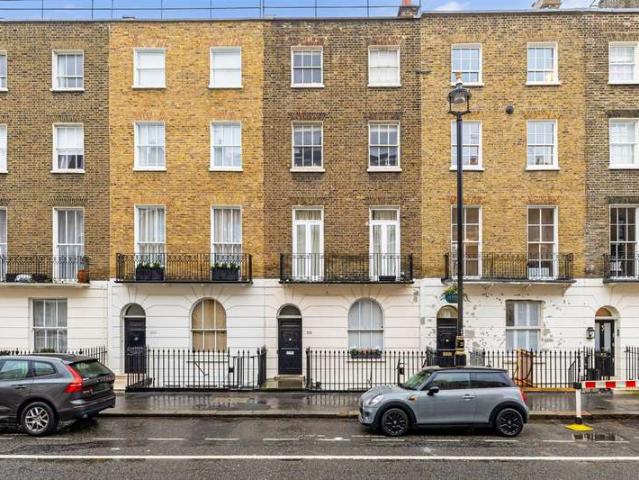 Flat for sale in Belgravia, Greater London