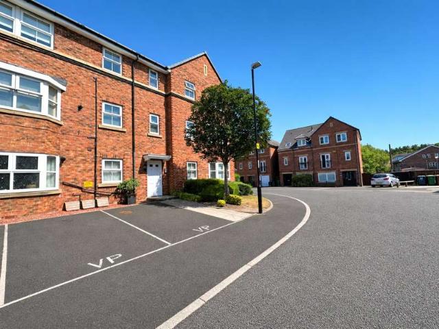 Flat for sale in Washington, Tyne And Wear