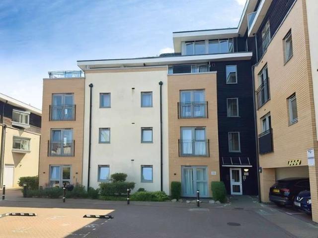 Flat for sale in Clewer Village, Windsor