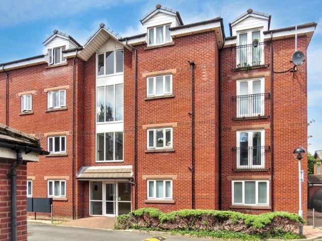 Flat for sale in Preston, Plungington