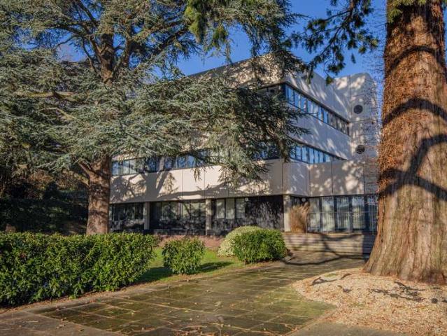 Flat for sale in St. Paul Malmesbury Without, Wiltshire