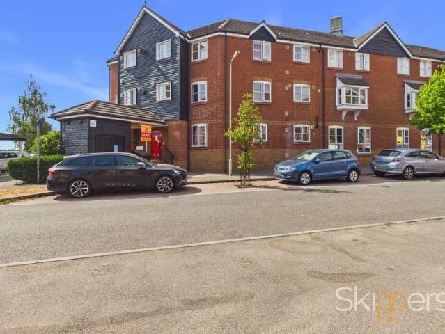 Flat for sale in Bridgefield, Kent