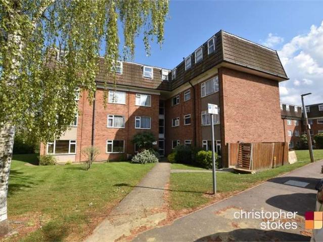 Flat for sale in Fretherne, Hertfordshire