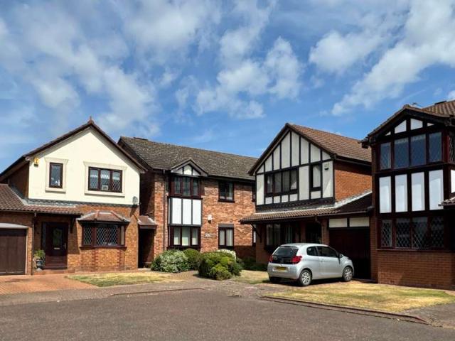 Flat for sale in Formby, Little Altcar