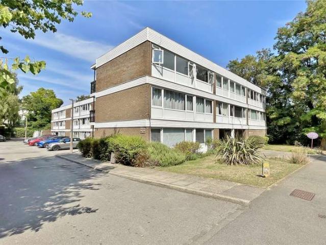 Flat for sale in Westfield, Woking