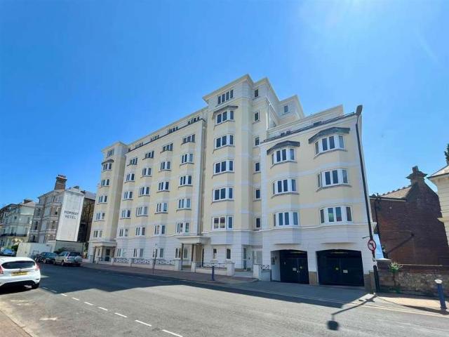 Flat for sale in Eastbourne, East Sussex