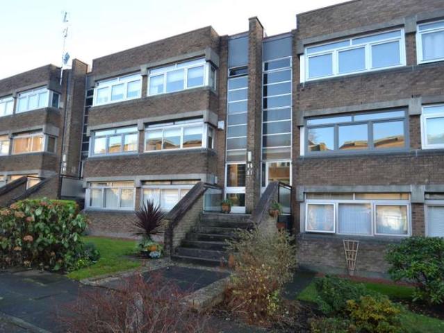Flat for sale in Langside, Scotland