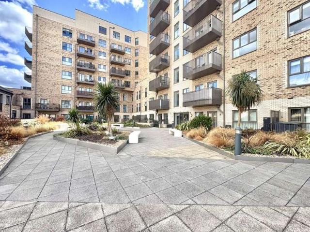 Flat for sale in London Borough of Hillingdon, Greater London