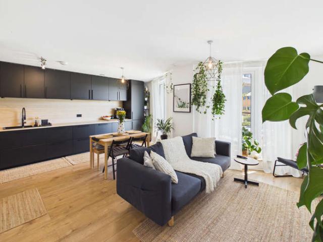 Flat for sale in Ocean Village, City Of Southampton