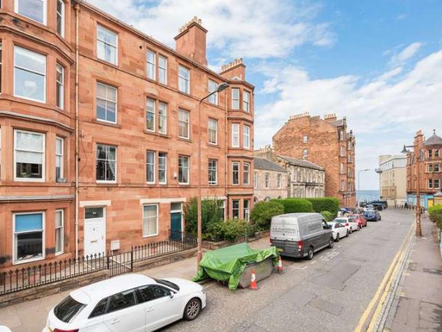 Flat for sale in Bellfield, Portobello