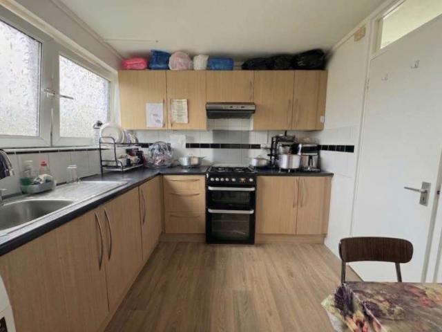 Flat for sale in London Borough of Newham, Greater London