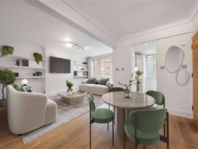 Flat for sale in St. John's Wood, Greater London