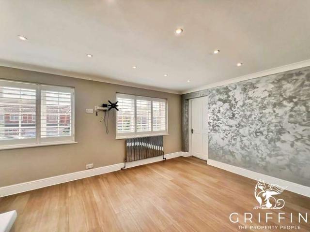Flat for rent in Chadwell St Mary, Essex