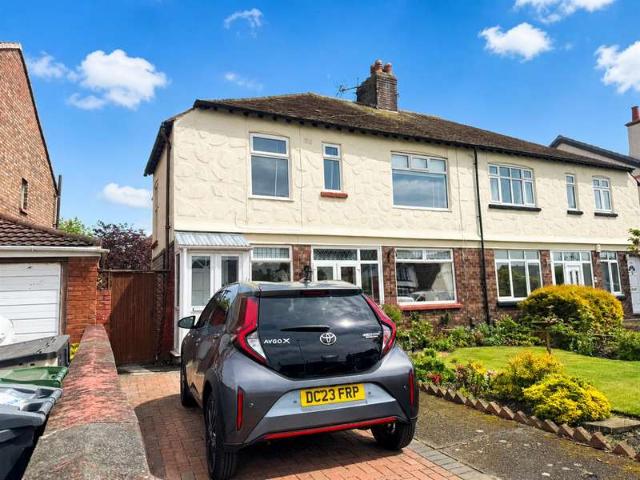 Flat for sale in Liscard
