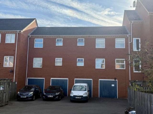 Flat for sale in Grimsbury, Cherwell