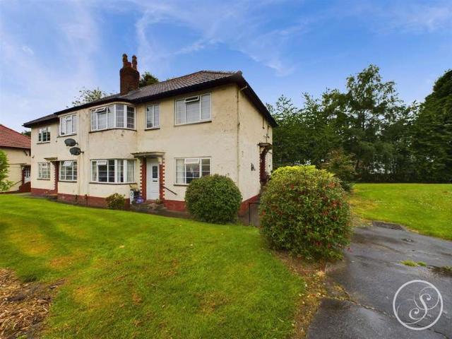 Flat for sale in Primley Park, Moortown