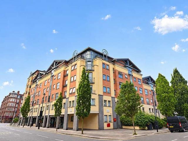 Flat for sale in Kensal Town, Bayswater