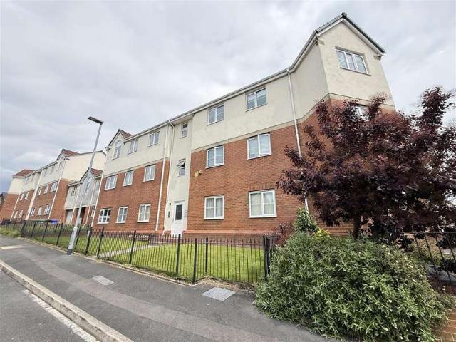 Flat for sale in Georgia, Greater Manchester