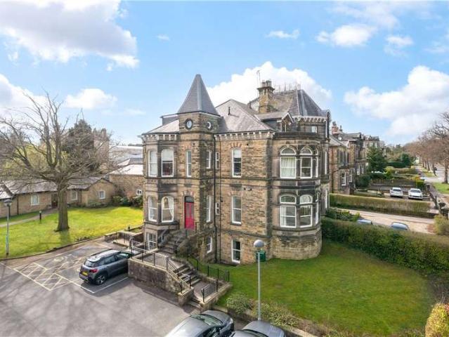 Flat for sale in Harlow, Harrogate