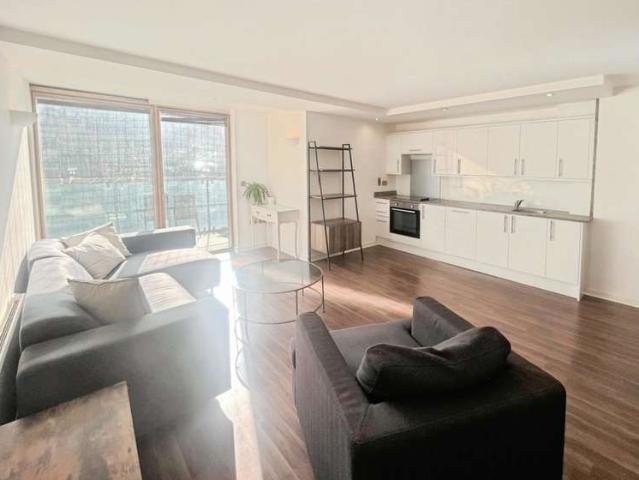 Flat for sale in Holbeck, West Yorkshire