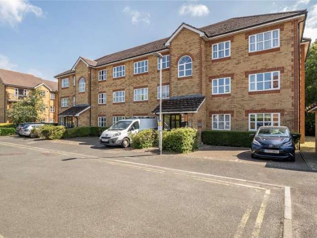 Flat for sale in Reading