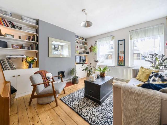 Flat for sale in Elephant and Castle, Greater London