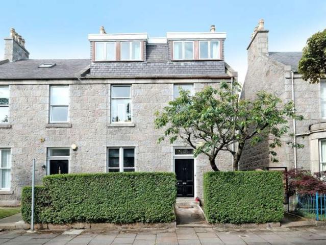 Flat for sale in Ashley, Ballindoch