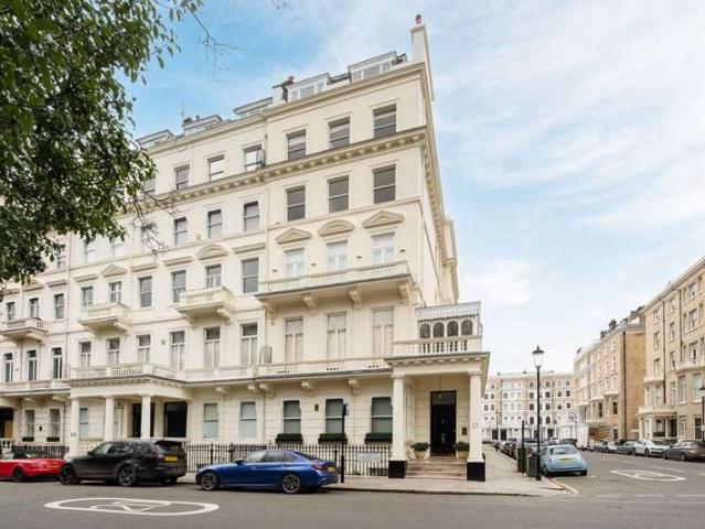 Flat for sale in South Kensington, South Kensington