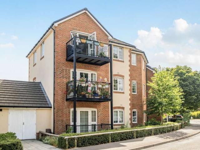 Flat for sale in Chichester, Littlecote