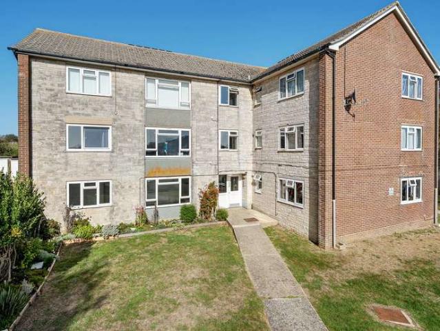 Flat for sale in Portland, Weston