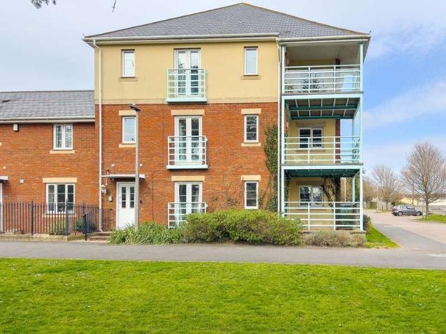 Flat for sale in Digby, Watergate