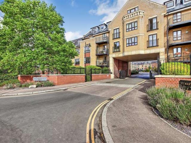 Flat for sale in Chesterton, Arbury