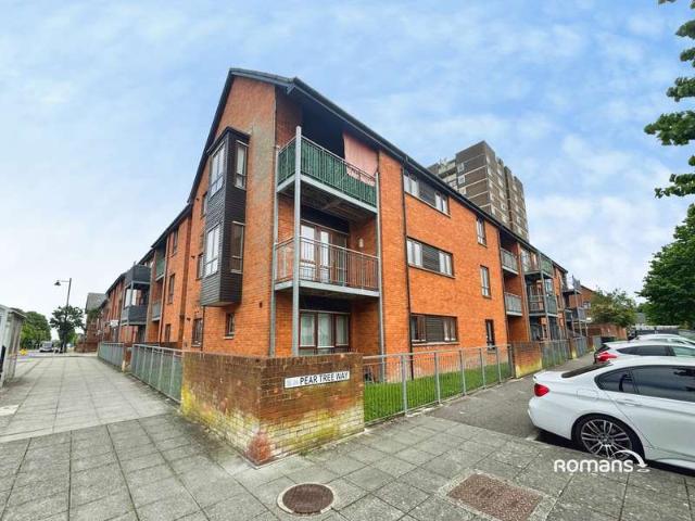 Flat for sale in Priest Down, Hampshire