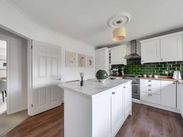 Flat for sale in Ramslye, Sandown Park