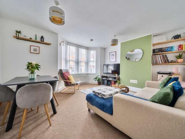 Flat for sale in Feckenham, City Of Bristol
