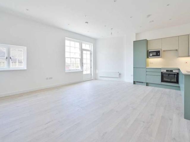 Flat for sale in Deptford, Deptford