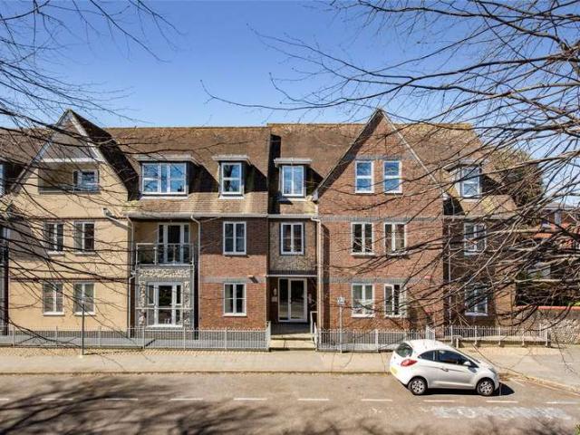 Flat for sale in Chichester, Littlecote