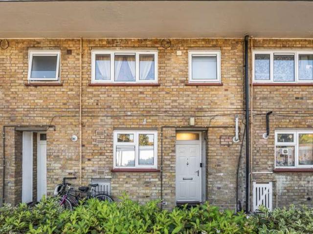 Flat for sale in Cambridge, Cambridgeshire and Peterborough