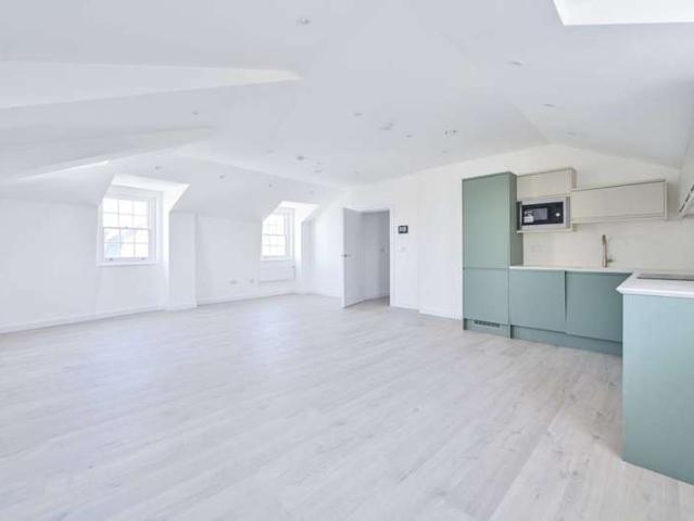 Flat for sale in Deptford, Deptford