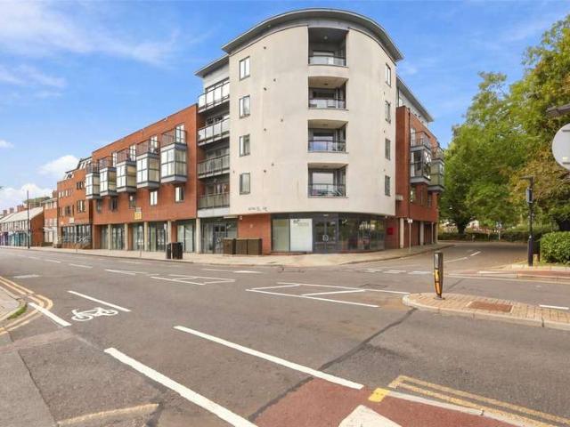 Flat for sale in Moulsham, Chelmsford