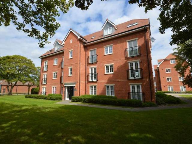 Flat for sale in Folkestone
