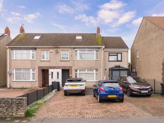 Flat for sale in Feckenham, City Of Bristol