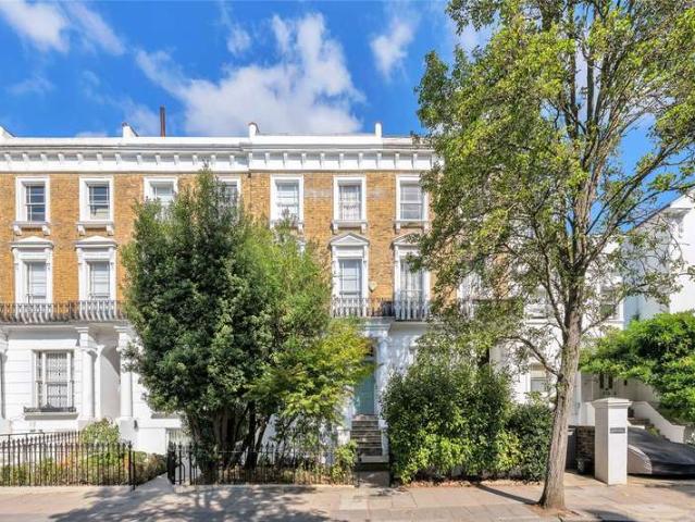 Flat for sale in St. John's Wood, Greater London