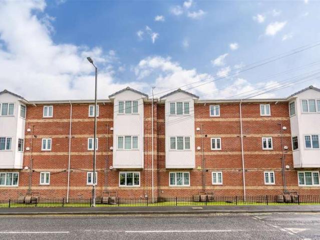 Flat for sale in Shiremoor, North Tyneside